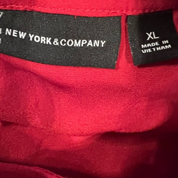 NYC top maroon - Picture 3 of 3